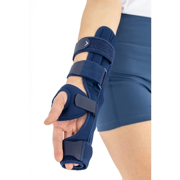 Attelle articulée poignet main doigts FingerFix