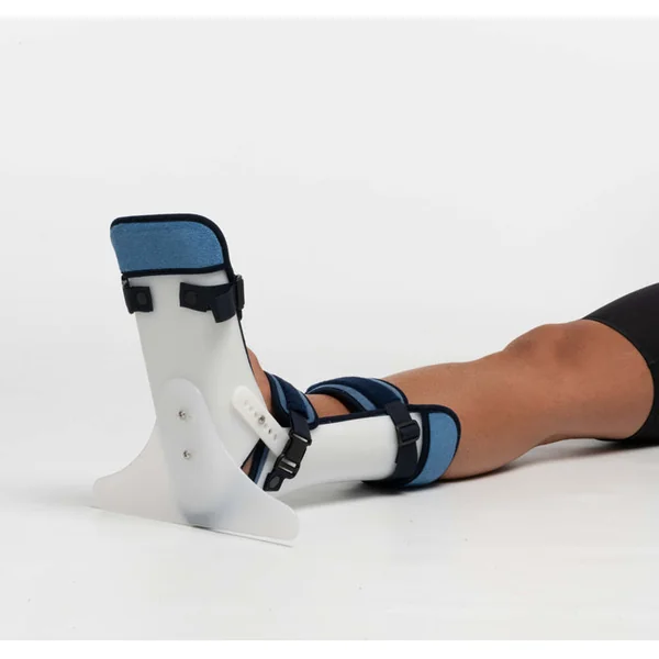 Attelle de positionnement du pied-cheville et/ou hanche