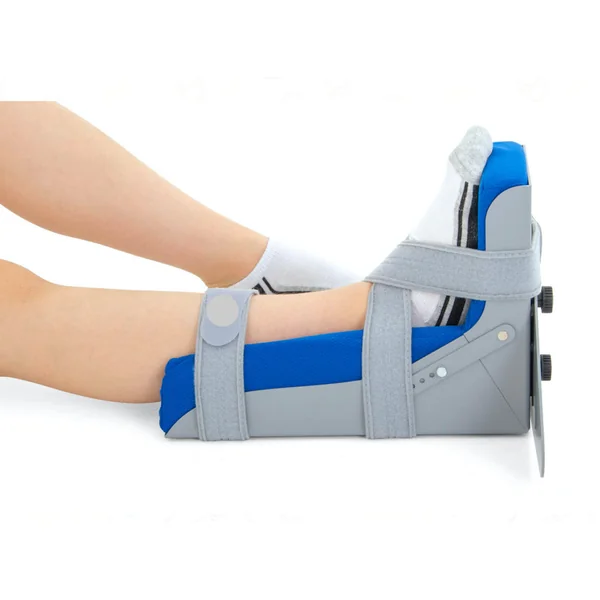 Attelle d'immobilisation du pied-cheville et éventuellement hanche pédiatrique
