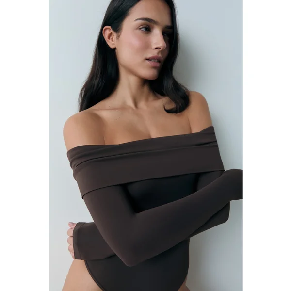 Body épaules dénudées