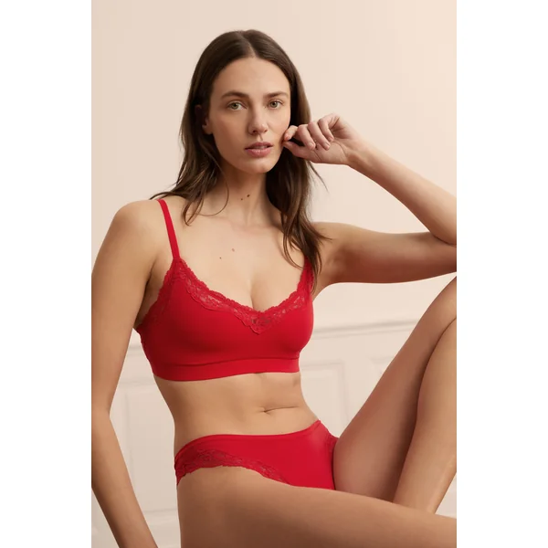 Brassière en microfibre et dentelle