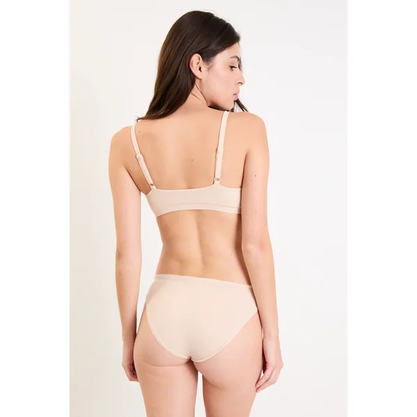 Brassière en microfibre