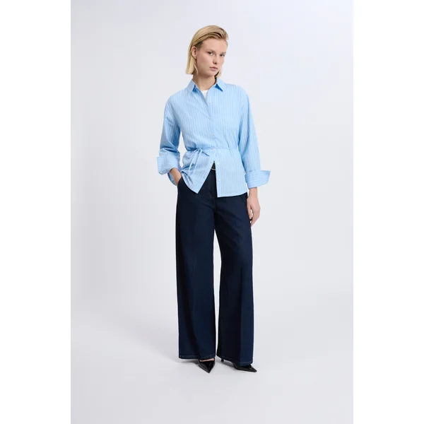 Chemise manches longues en coton ceinturée