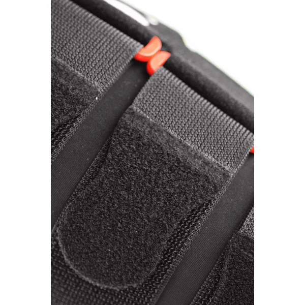 Cuissard compressif avec straps pour claquage musculaire