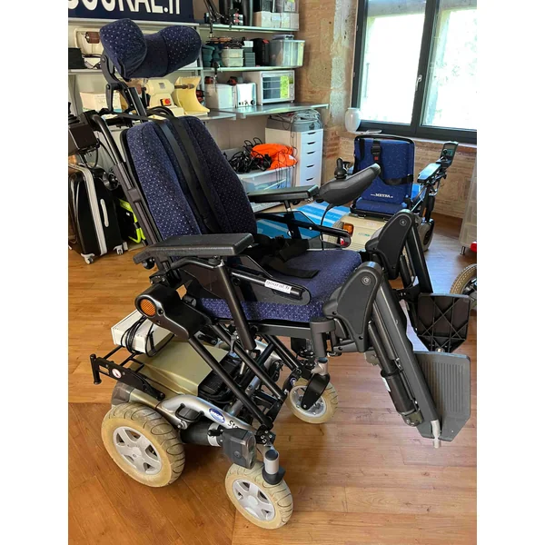 Fauteuil roulant électrique Invacare Storm 3