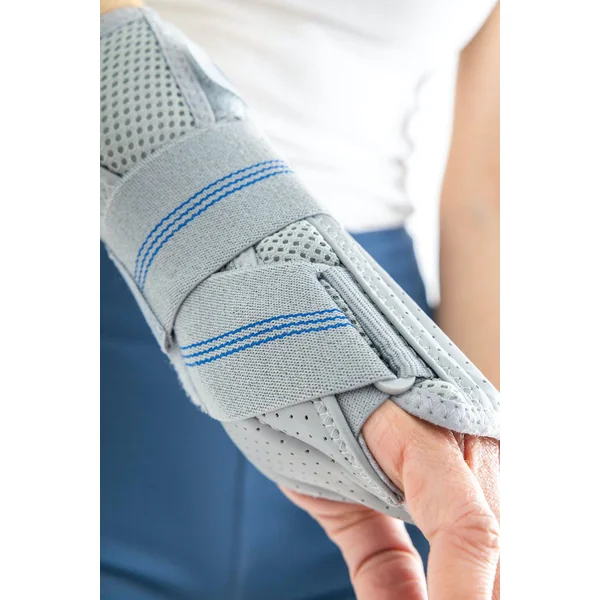 Orthèse compressive fonctionnelle d'immobilisation du poignet ActivSpace