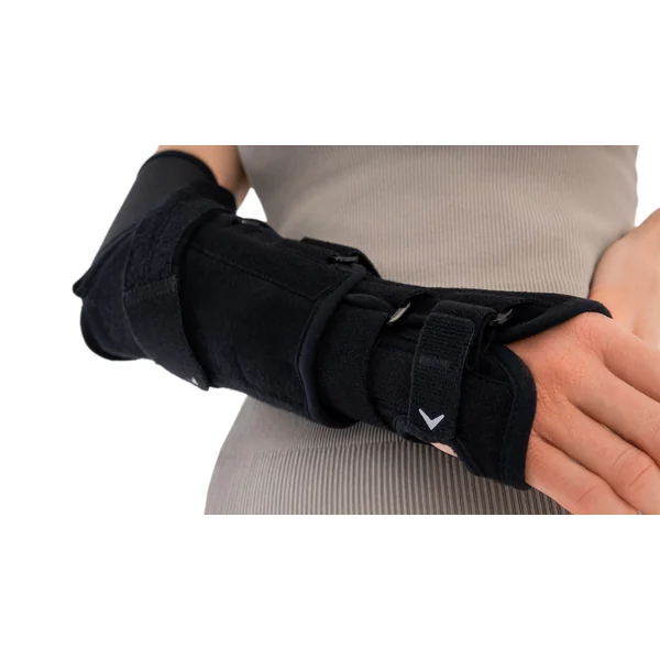 Orthèse d'immobilisation du poignet et de maintien du coude