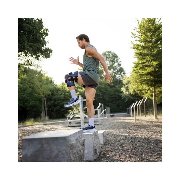 Orthèse semi-flexible de stabilisation du genou SecuTec Genu Flex