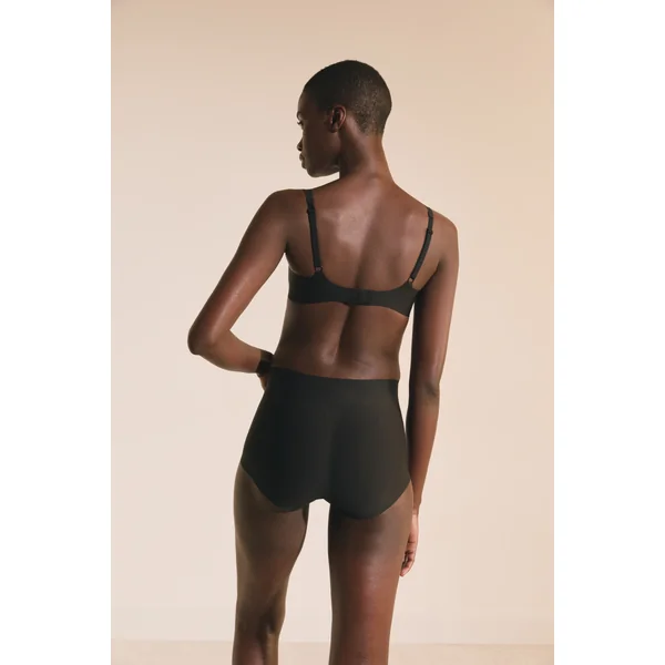 Soutien-gorge brassière en microfibre avec pads amovibles
