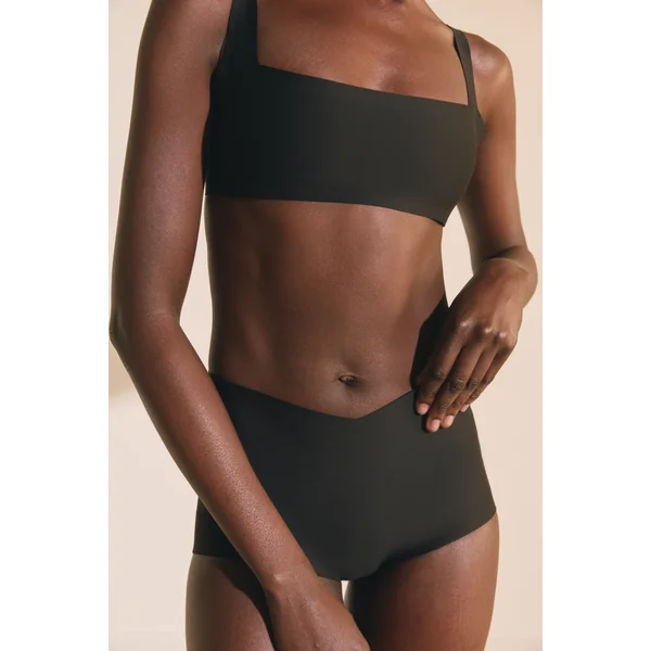 Soutien-gorge brassière en microfibre avec pads amovibles