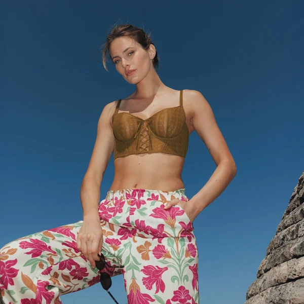 SOUTIEN-GORGE BUSTIER CORBEILLE OCRE
