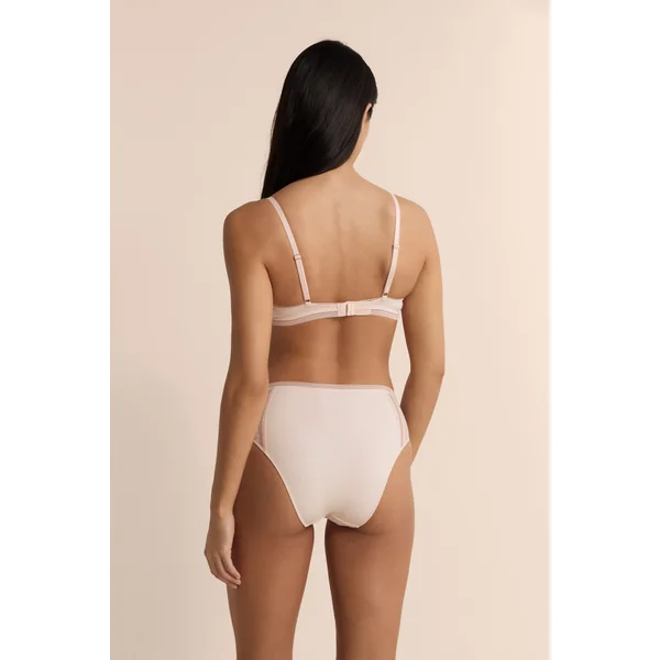 Soutien-gorge N.2 - Le push-up plongeant avec détails en dentelle