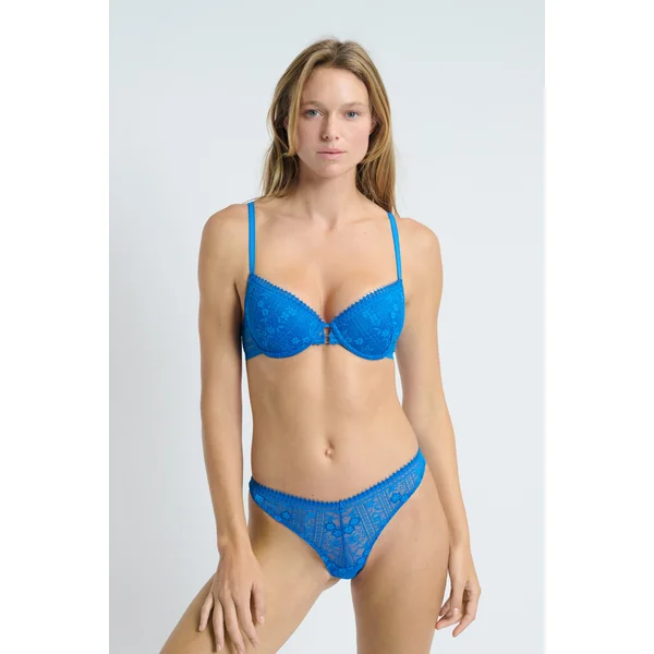 Soutien-gorge N.4 - Le coques fines en dentelle