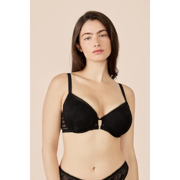 Soutien-gorge N.4 - Le coques fines en dentelle