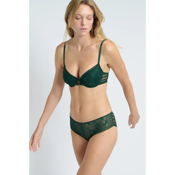 Soutien-gorge N.4 - Le coques fines en dentelle
