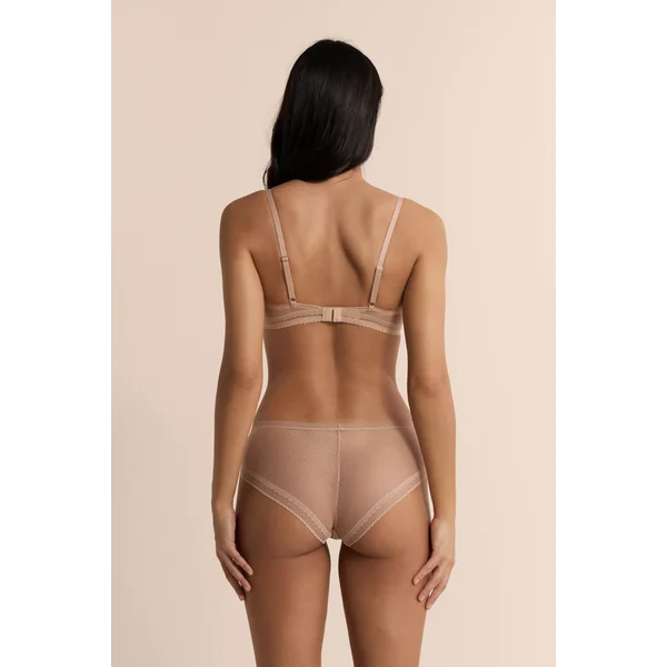 Soutien-gorge N.4 - Le coques fines en microfibre avec détails en dentelle