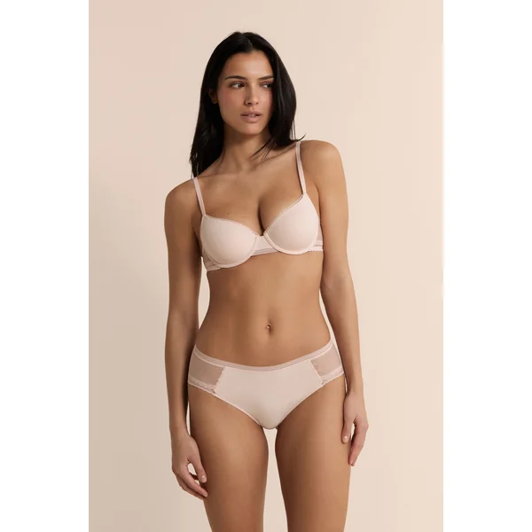 Soutien-gorge N.4 - Le coques fines en microfibre avec détails en dentelle