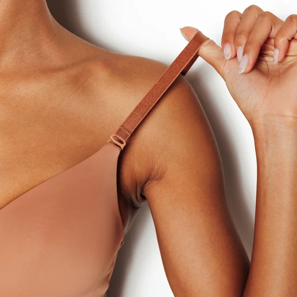 SOUTIEN-GORGE SANS ARMATURES PEAU BRONZEE