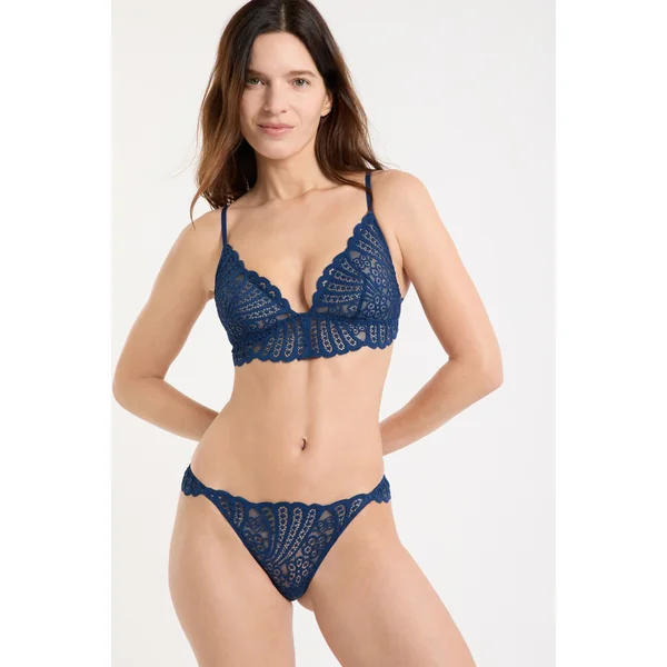 Soutien-gorge triangle en dentelle