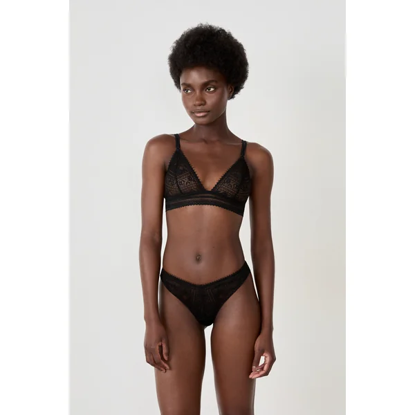 Soutien-gorge triangle sans armartures en dentelle