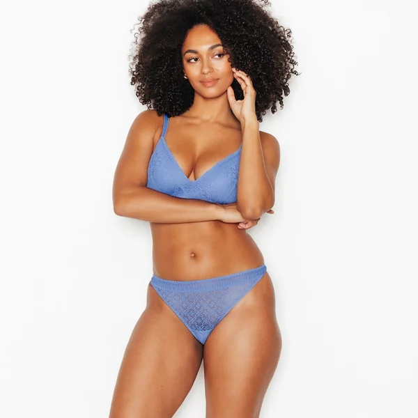 string dentelle BLEU