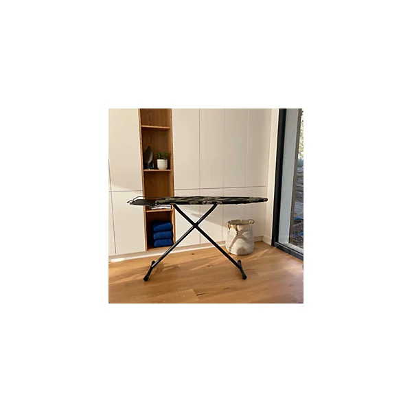 Table à repasser avec pieds noirs en acier et housse coton L.125 x l.41 h H.max 96 cm, Kitchen Move Utah