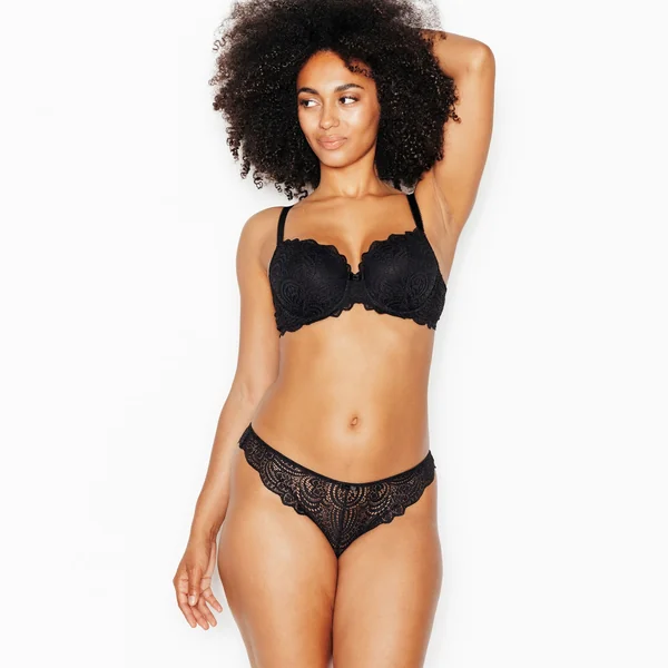 TANGA DENTELLE NOIR