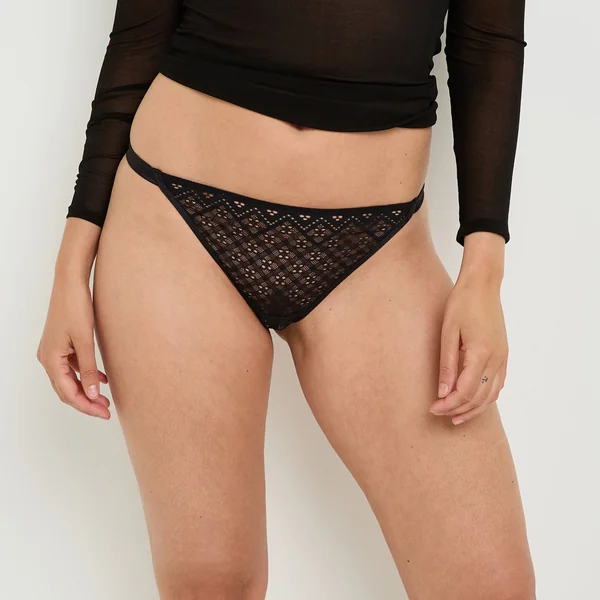 TANGA FENDU DENTELLE NOIR