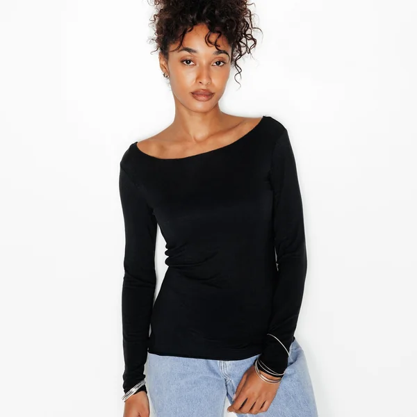 TEE-SHIRT AVEC LAINE NOIR