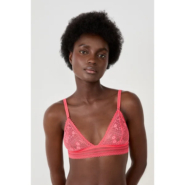 Triangle sans armartures en dentelle